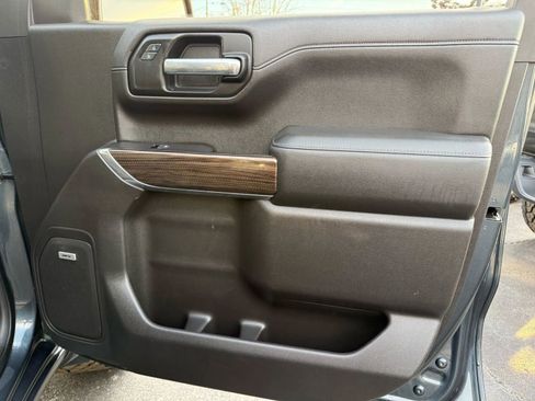 Used 2019 Chevrolet Silverado 1500 LT Trail Boss image 30