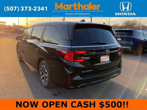 New 2026 Honda Odyssey EX-L image 3
