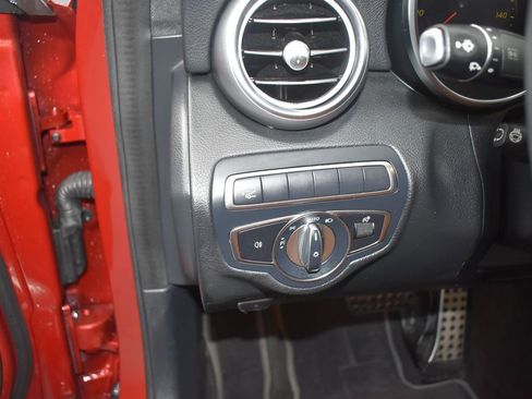 Used 2021 Mercedes-Benz C 300 4MATIC Sedan image 11