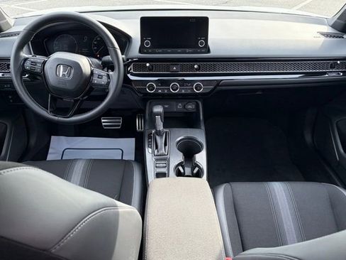 Used 2024 Honda Civic Sport image 32