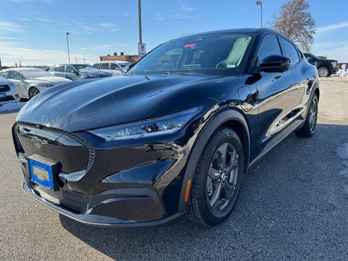 Used 2023 Ford Mustang Mach-E Select image 8