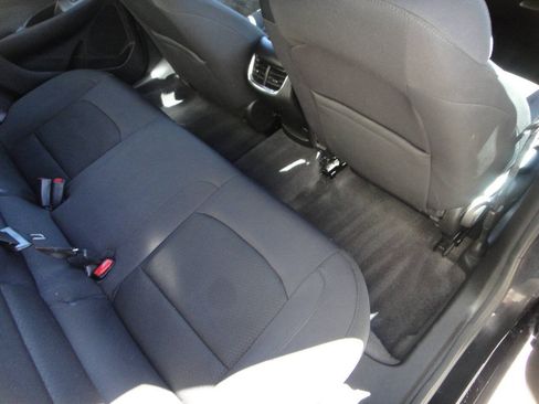 Used 2022 Chevrolet Malibu LT FWD image 14