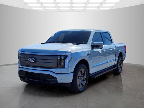 Used 2023 Ford F150 Lightning Lariat w/ Equipment Group 511A High AWD/4WD image 3