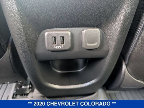 Used 2020 Chevrolet Colorado LT w/ Luxury Package AWD/4WD image 16