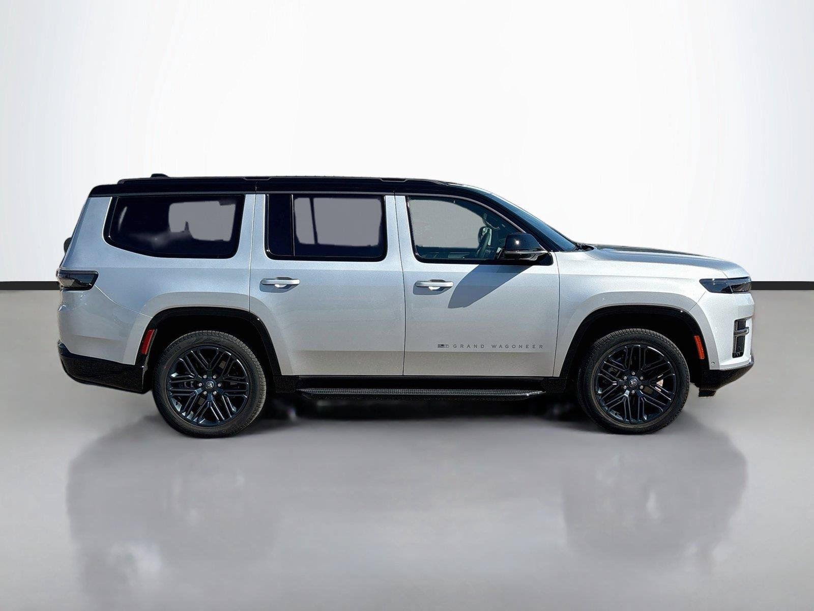Used 2026 Jeep Grand Wagoneer 4WD image 18