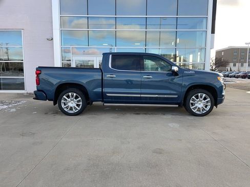 Used 2024 Chevrolet Silverado 1500 High Country image 4
