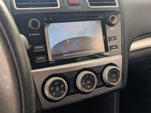 Used 2015 Subaru Crosstrek 2.0i Premium image 18