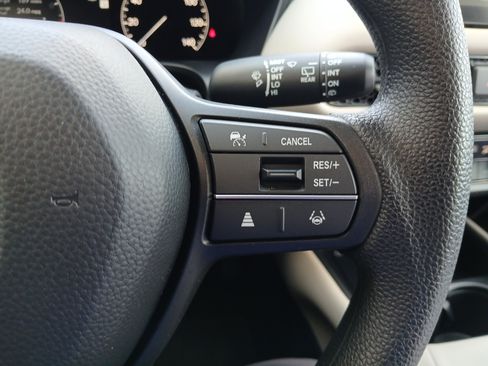 Used 2026 Honda HR-V LX image 12