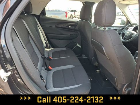 Used 2025 Chevrolet TrailBlazer LT FWD image 22