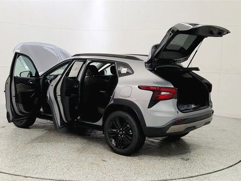 New 2026 Chevrolet Trax ACTIV w/ Driver Confidence Package image 11