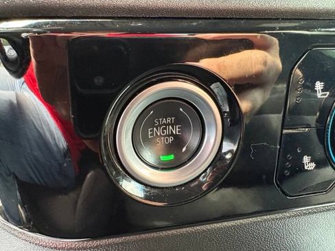 Used 2024 Chevrolet Silverado 1500 LT AWD/4WD image 21