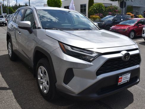 Certified 2025 Toyota RAV4 LE AWD/4WD image 3
