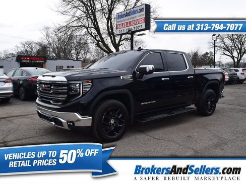 Used 2022 GMC Sierra 1500 SLT w/ SLT Convenience Package image 1