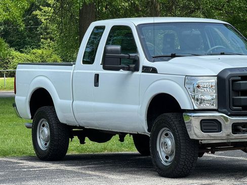 Used 2014 Ford F250 XL w/ Power Equipment Group AWD/4WD image 19
