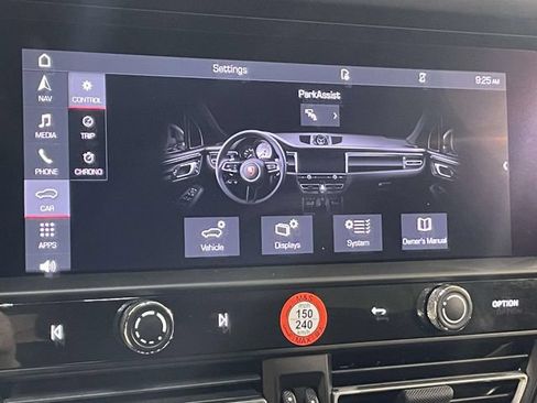 Certified 2026 Porsche Macan Turbo AWD/4WD image 31