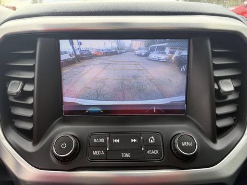 Used 2018 GMC Acadia SLT image 15