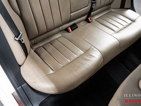 Used 2011 Mercedes-Benz E 550 4MATIC Sedan image 34