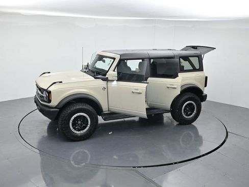 New 2025 Ford Bronco Outer Banks w/ Sasquatch Package image 46