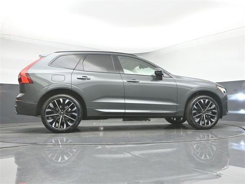 New 2026 Volvo XC60 B5 Ultra w/ Protection Package Premier image 45