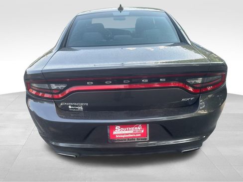 Used 2017 Dodge Charger SXT RWD image 30