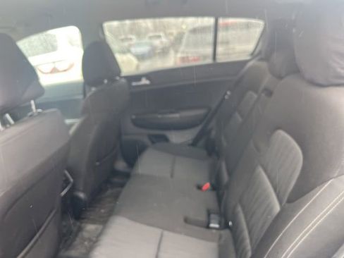 Used 2017 Kia Sportage LX image 14