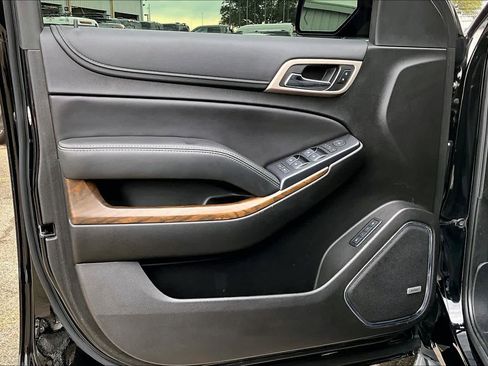 Used 2018 GMC Yukon Denali image 22