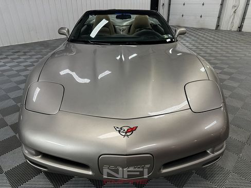 Used 2000 Chevrolet Corvette Coupe w/ Memory Pkg RWD image 7