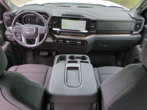 Certified 2026 GMC Sierra 1500 Elevation AWD/4WD image 12