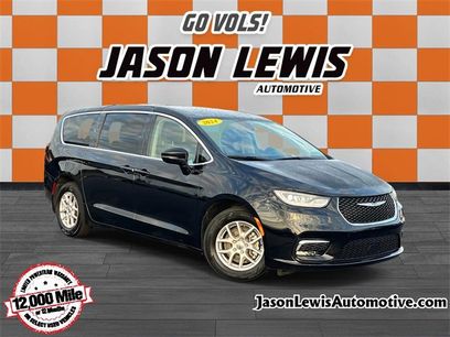Used 2024 Chrysler Pacifica Touring-L
