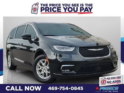 Used 2023 Chrysler Pacifica Touring-L
