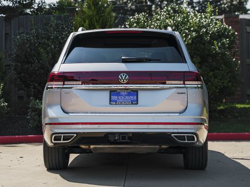 Used 2024 Volkswagen Atlas SEL Premium R-Line AWD/4WD image 26