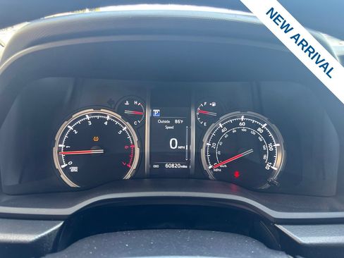 Used 2021 Toyota 4Runner TRD Off-Road Premium AWD/4WD image 23