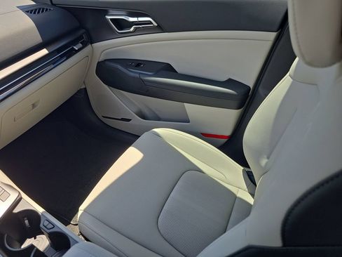 New 2026 Kia Sportage EX AWD/4WD image 16