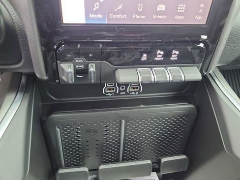 New 2026 RAM 1500 4x4 Crew Cab image 26