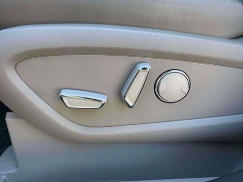 Used 2022 Lincoln Nautilus Reserve image 14