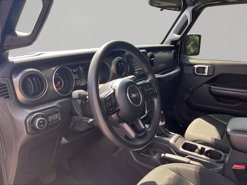 Used 2021 Jeep Gladiator Sport AWD/4WD image 18