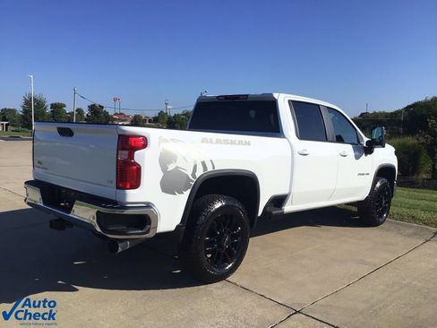 Used 2025 Chevrolet Silverado 2500 LT image 6