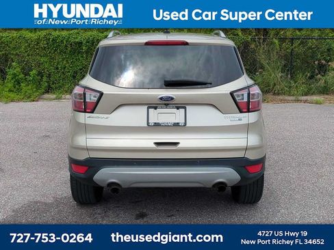 Used 2017 Ford Escape Titanium w/ Equipment Group 301A AWD/4WD image 4