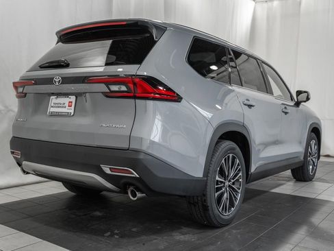 New 2026 Toyota Grand Highlander AWD Hybrid image 4