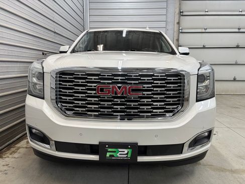 Used 2019 GMC Yukon XL Denali w/ Denali Ultimate Package image 2