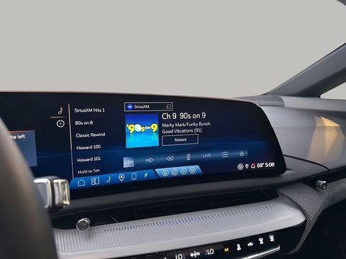 Certified 2025 Cadillac Optiq Sport 2 image 35