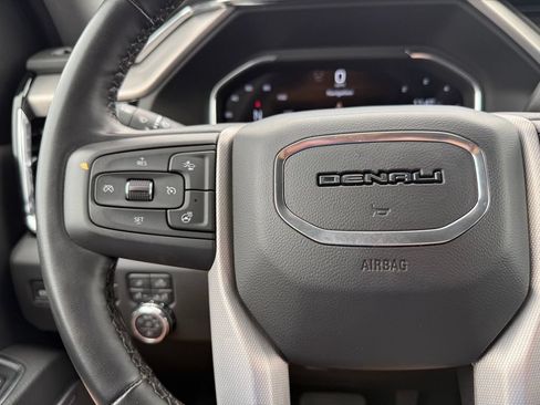 Used 2025 GMC Sierra 2500 Denali AWD/4WD image 14