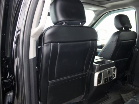 Used 2018 Ford F150 Lariat image 22