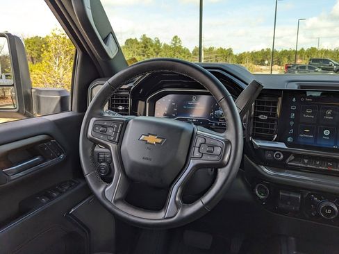 Used 2024 Chevrolet Silverado 2500 High Country w/ High Country Premium Package image 32