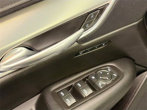 Used 2019 Cadillac XT5 Luxury image 18