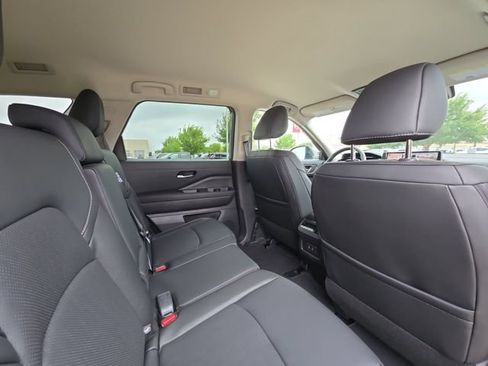 New 2026 Nissan Pathfinder SL FWD image 27