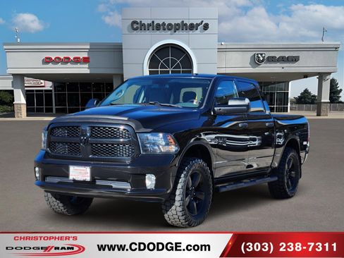 Used 2017 RAM 1500 Express w/ Black Ram 1500 Express Group image 7