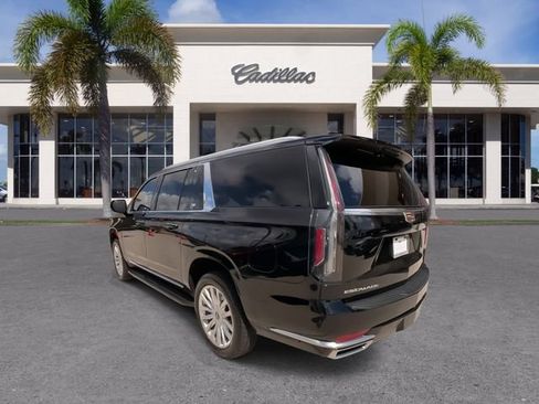 Certified 2023 Cadillac Escalade ESV Luxury RWD image 11