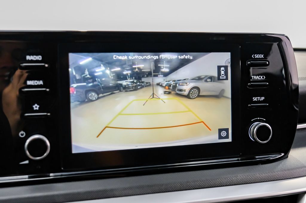 Used 2022 Kia K5 LX FWD image 27