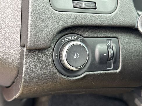 Certified 2013 Buick Regal Premium image 17